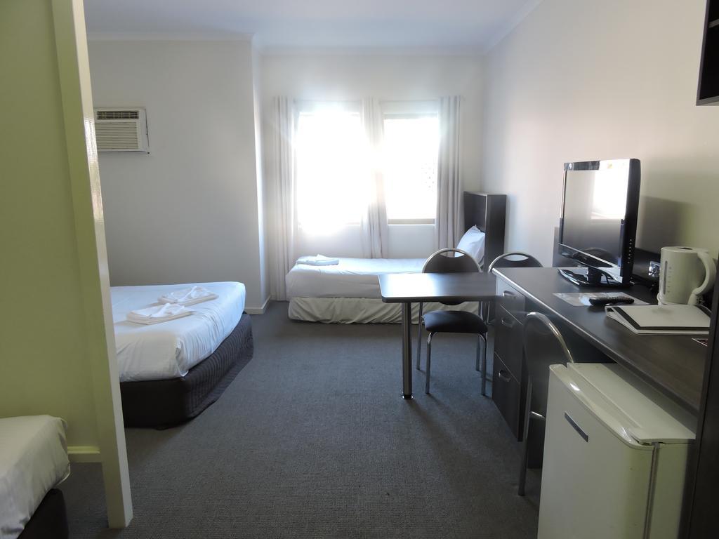 Town & Country Motel Nerang Esterno foto